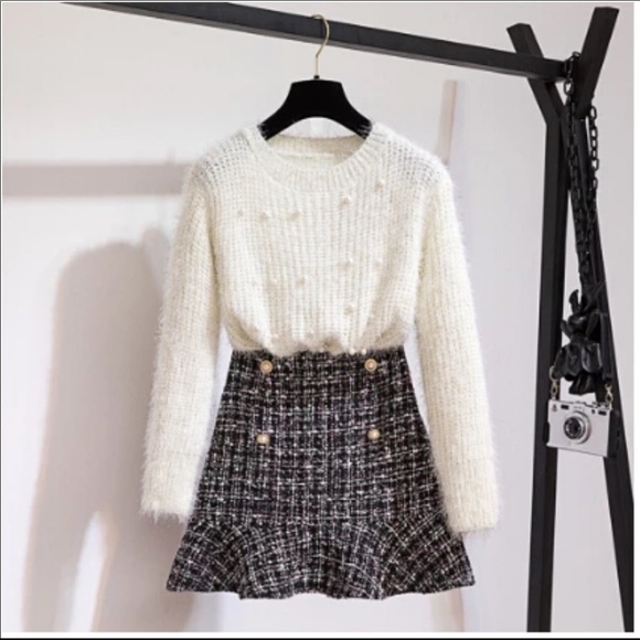 Cream Beading Knitted Sweater - Picture 7 of 7